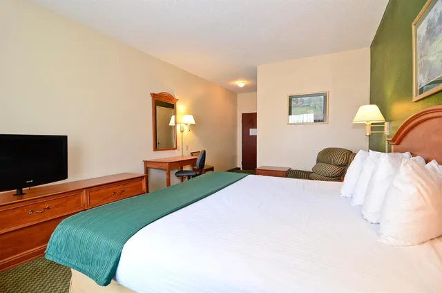 Americas Best Value Inn Louisville
