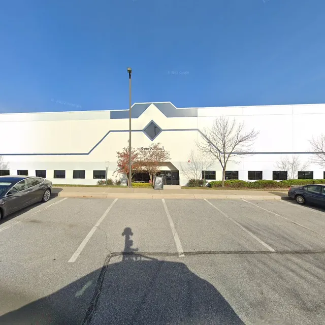 Room & Board Washington, D.C. Area Delivery Center