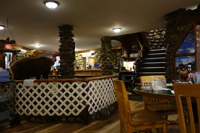 Gwennie's Old Alaska Restaurant