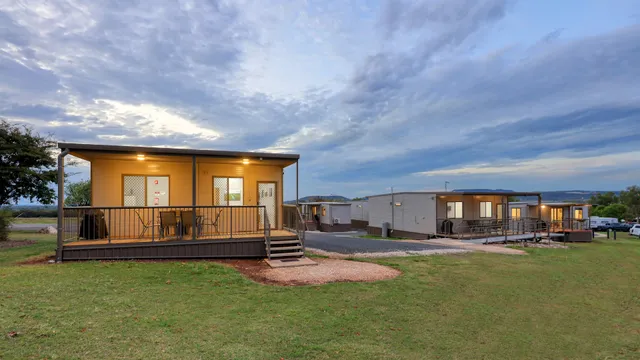 Lake Callide Retreat & Caravan Park