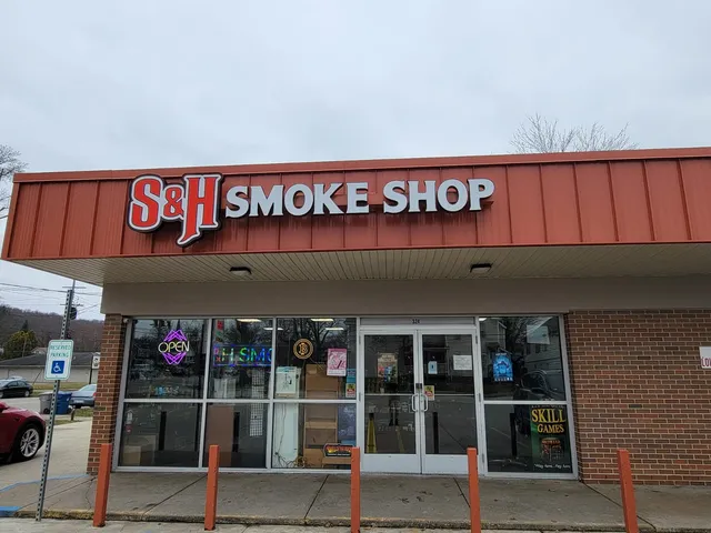 S & H Smoke shop