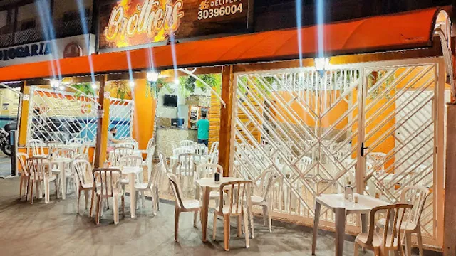 Brothers Lanches e Porções