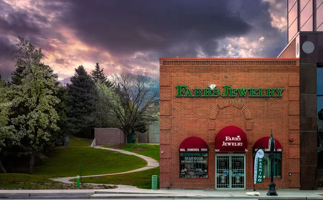 Farr's Jewelry & Cameras