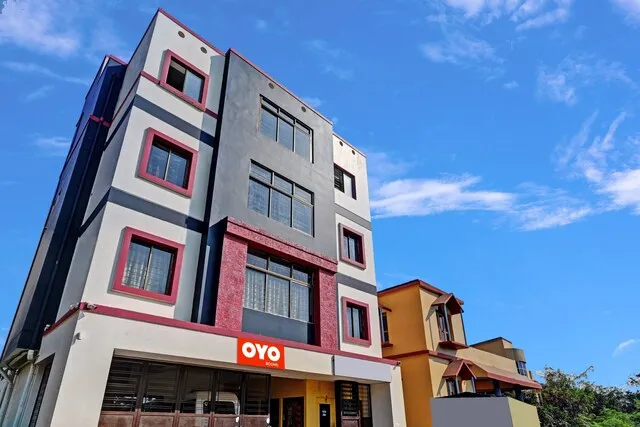 Hotel O Hi5 Days Inn Premium
