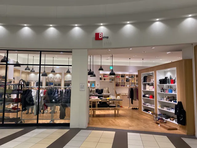 Bshop at Nishinomiya Gardens