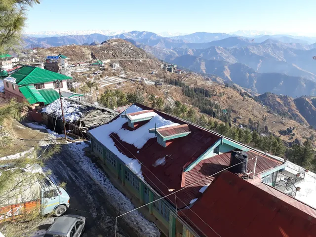 OYO Home 9346 Spacious Valley View 4BHK