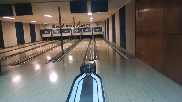Bowlmor Lanes
