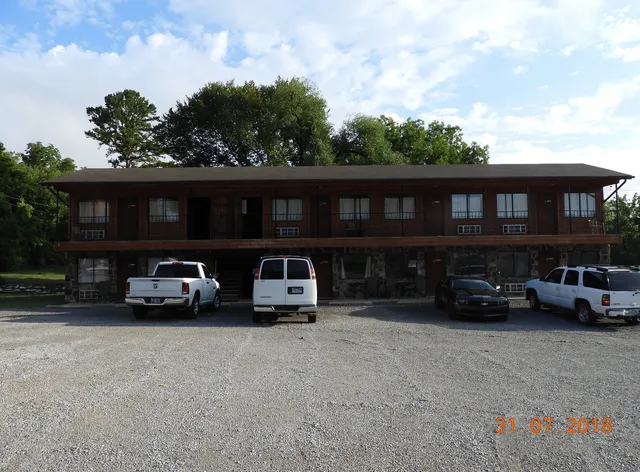 Lemley's Cedar Rock Inn