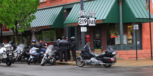 Joey's Bakery & Restaurant