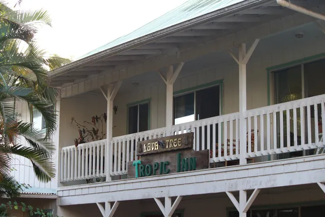 Lava Tree Tropic Inn