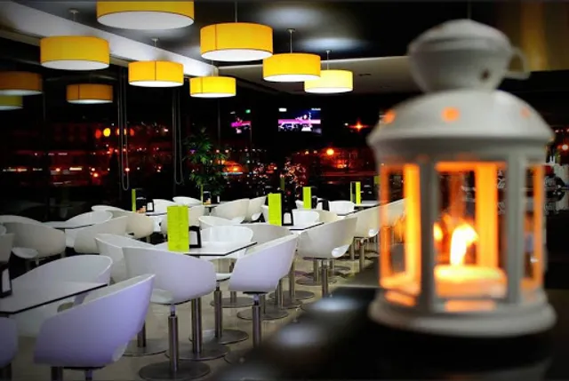 "ATRIUM" Restaurante Bar