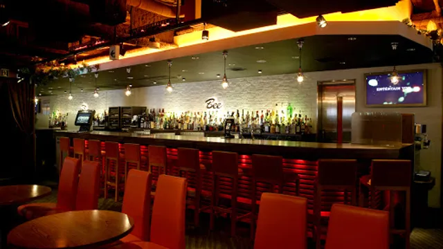 Dining Darts Bar Bee TENJIN