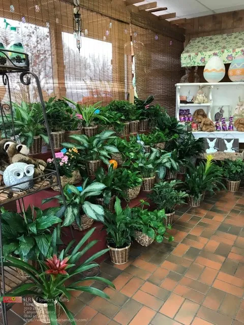 H.R.'s Flowers & Gifts