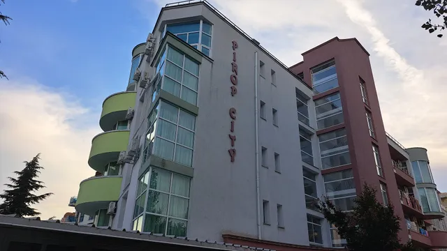 Pirop City Apartments