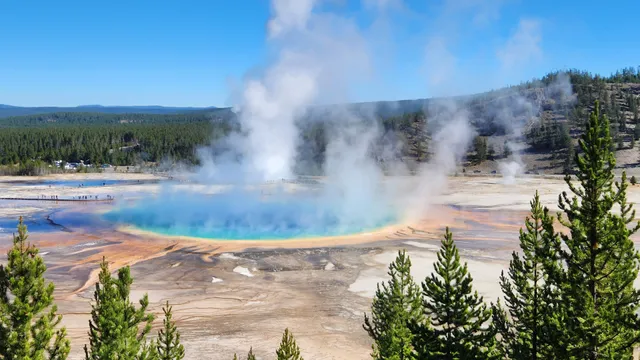 Grand Prismatic Spring Parking Lot