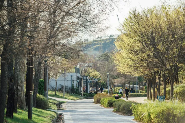 Seoul Forest Community Center
