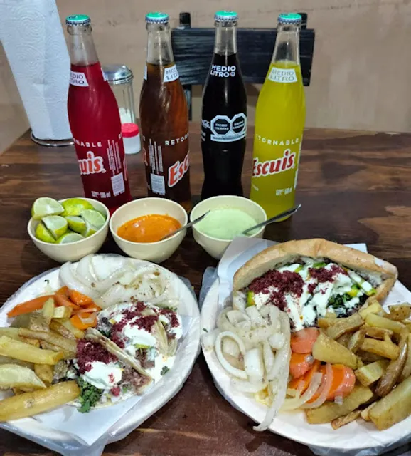 Tacos y tortas la curva