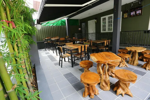 OYO 101 V'la Heritage Hotel