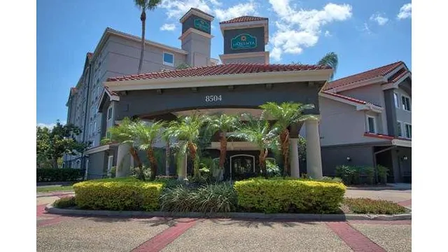 La Quinta Inn & Suites by Wyndham Orlando I Drive/Conv Ctr