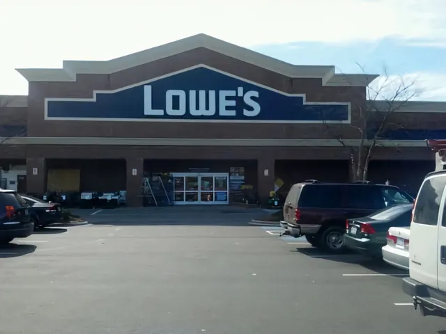 Lowe's Garden Center