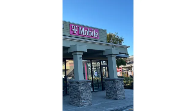 T-Mobile Authorized Retailer