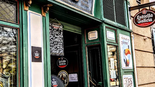 ST. James irish-tavern