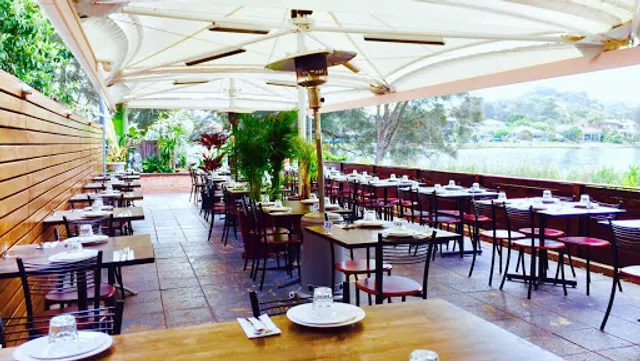 Rice and Lake Thai Restaurant