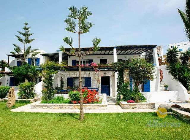 Albatross Holiday Apartments