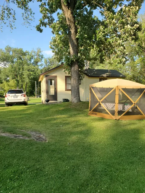 Woodland Beach Resort Inc