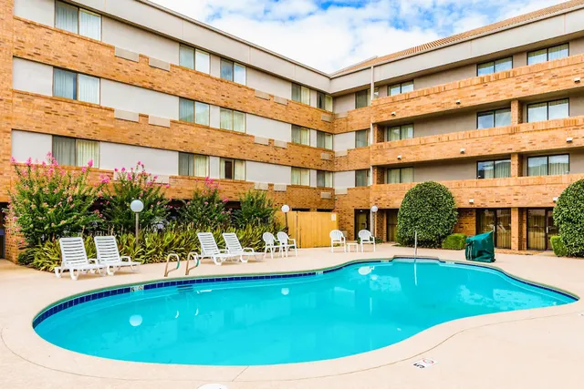 Tulsa Square Hotel Central, I-44 By OYO