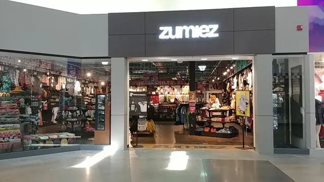 Zumiez
