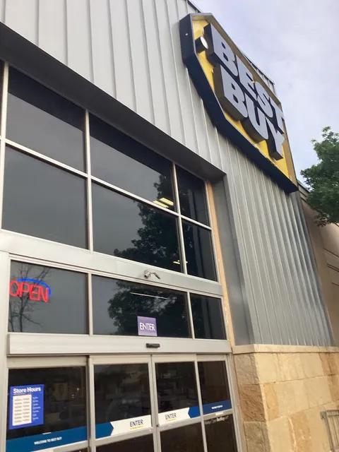 Wolf Ranch Shopping center