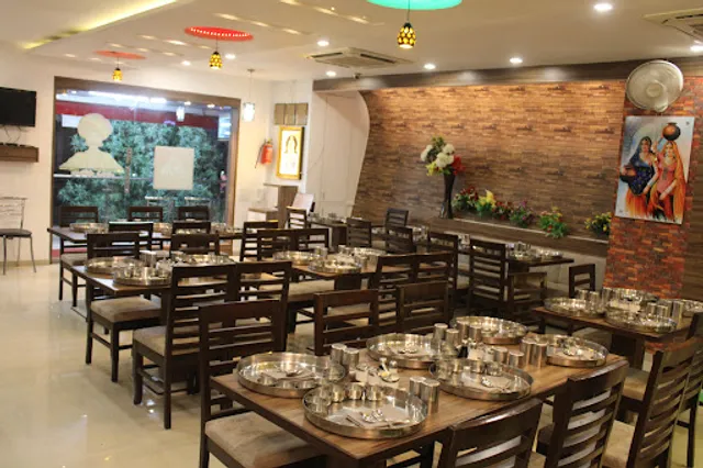 Shree Hari Krushna Restaurant