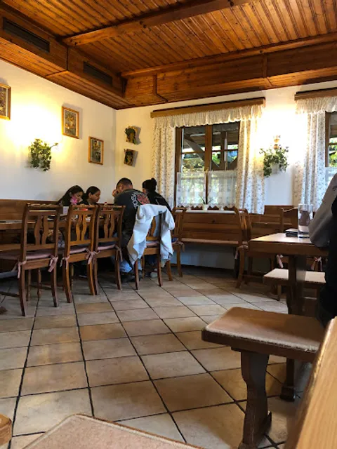 Weingut & Rustikalschenke Tinhof