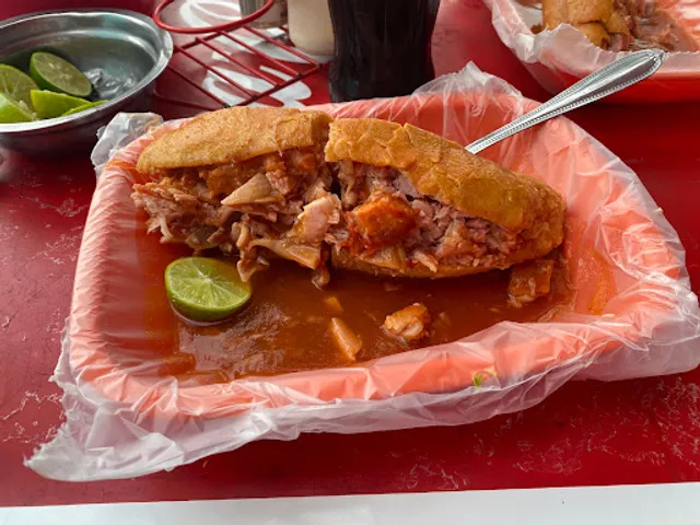 Tortas Ahogadas El Primo