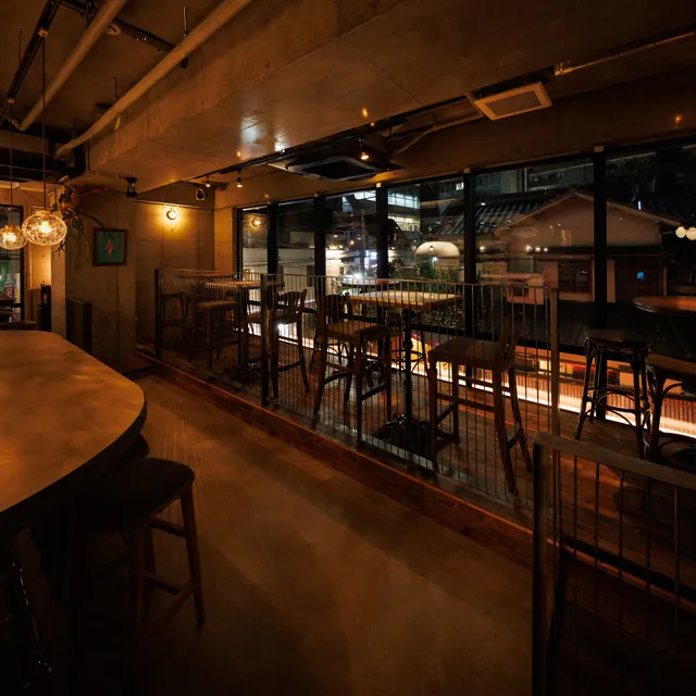 tar（タァ）渋谷店