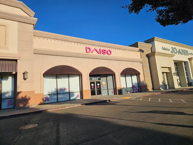 Daiso - Japanese Household Goods