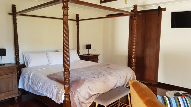 The Lodge Mapleton Falls