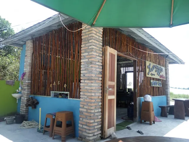 Kongdjie Danau Biru.