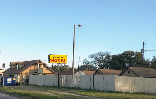 Central Motel