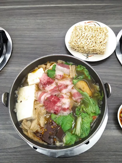 五路鍋聖-花蓮店