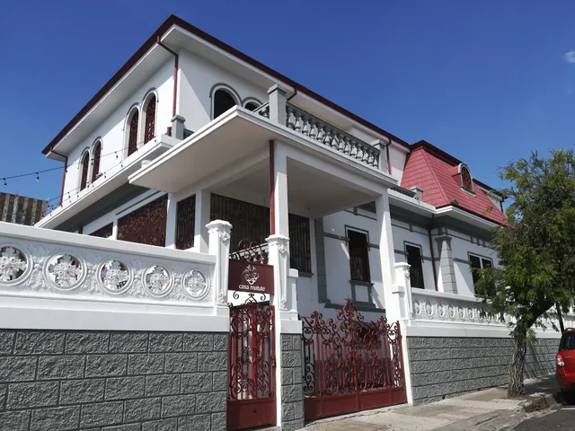 Bar y Restaurante Antik