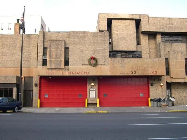 FDNY Engine 53/Ladder 43