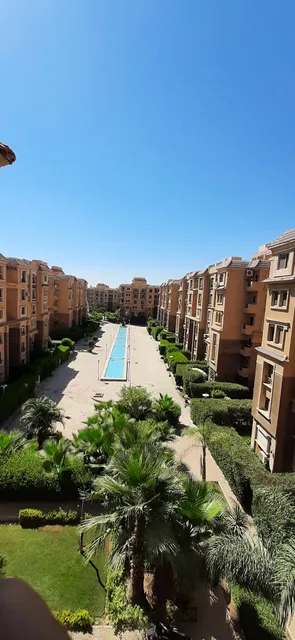 Italian Square Compound