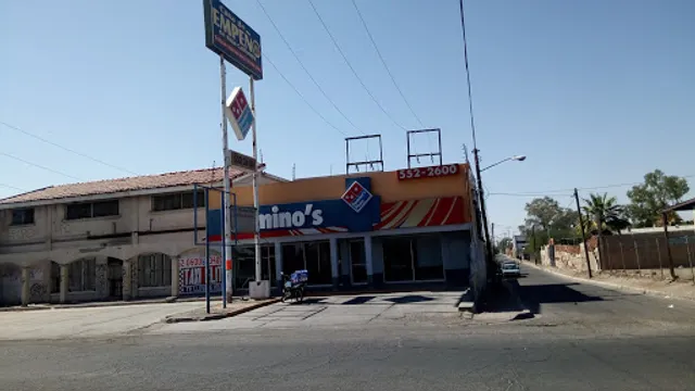 Domino's Calle 11