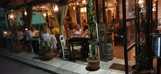 To Καπηλειό-Μεζεδοπωλείο-kapilio House of meze