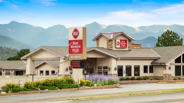 Best Western Plus Silver Saddle Inn