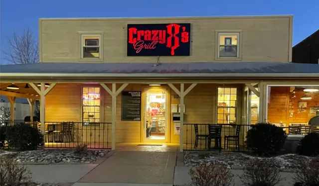 Crazy 8's Grill