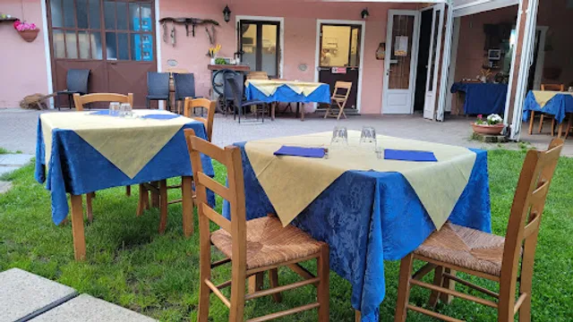 Trattoria Pizzeria Cascina Caravino