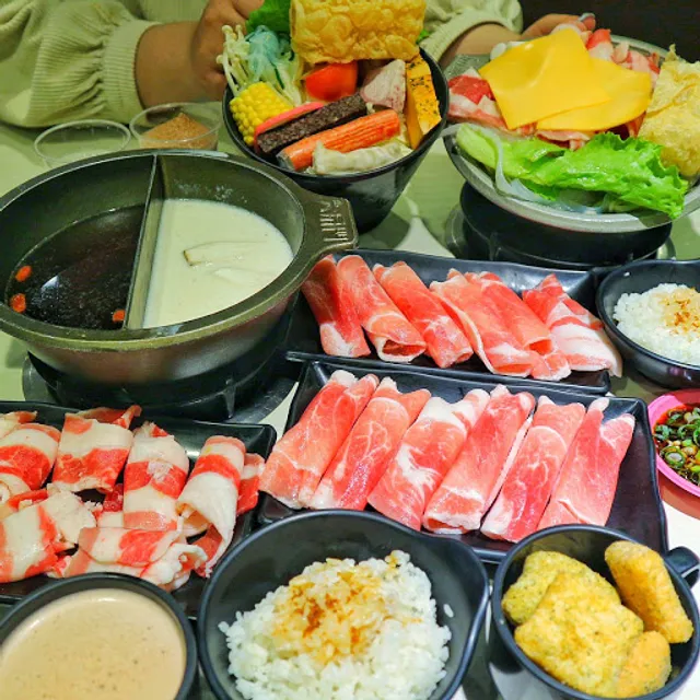 6owl door Nantun Yongchun Branch